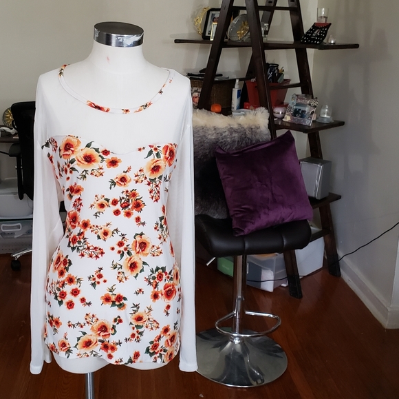 Rainbow: NWT Flower Sheer Top - Picture 2 of 5